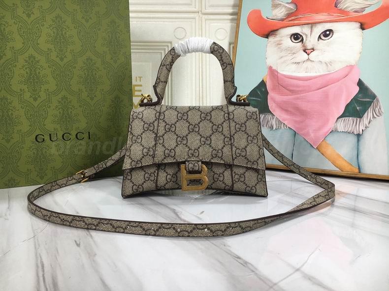 Gucci Handbags 145